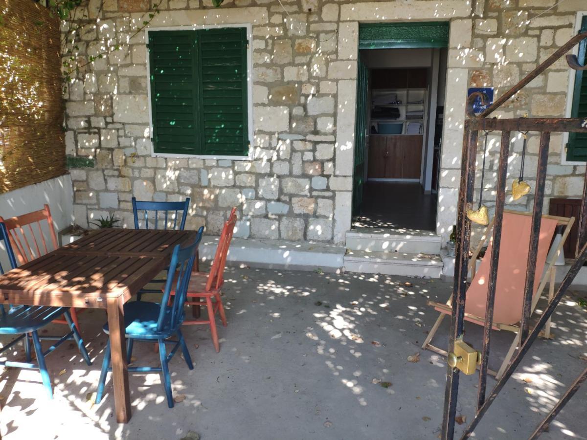 Beach House Gusla Komiza Exterior photo